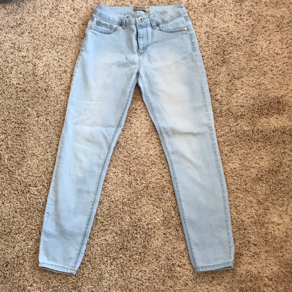Light wash Skinny jeans size 3 blue spice brand